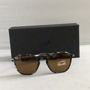 PERSOL UNISEX SUNGLASSES.